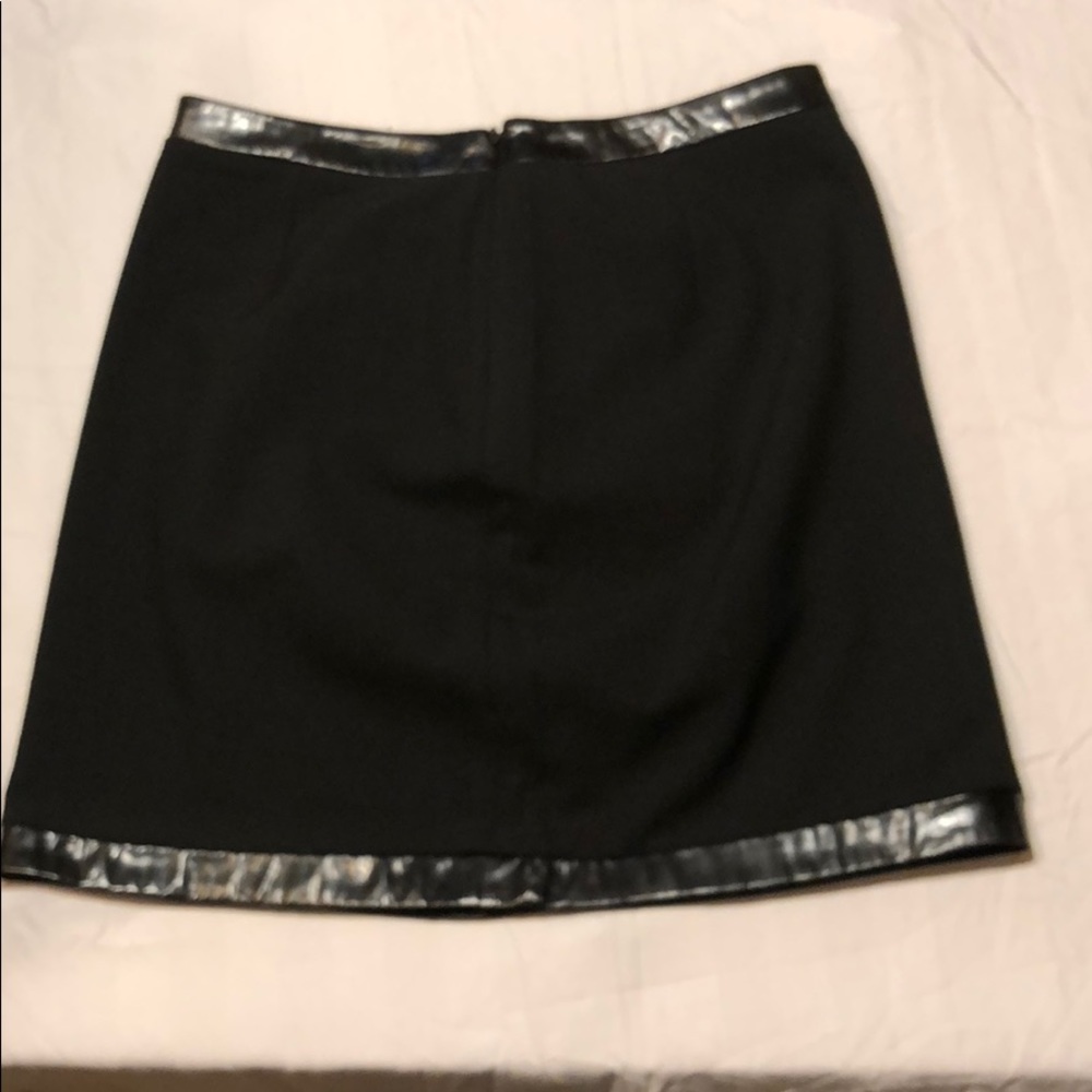 βοΈ SALE I N C Vegan Leather Detail Skirt 4P - Picture 2 of 4